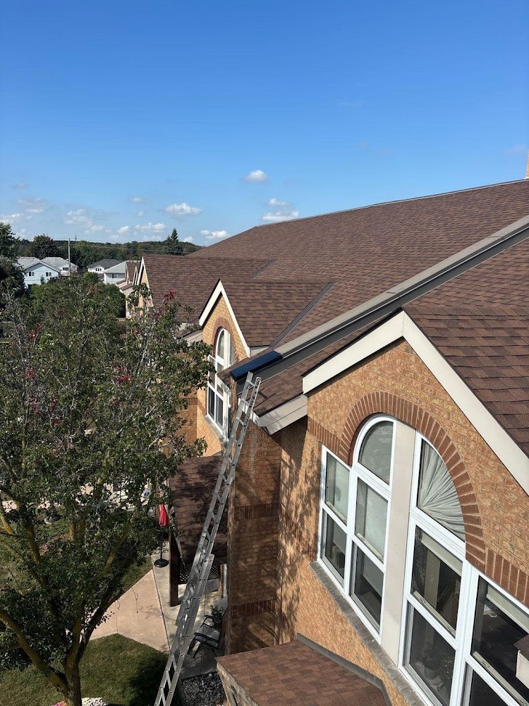 Custom Contracting Eavestrough Repair Hamilton